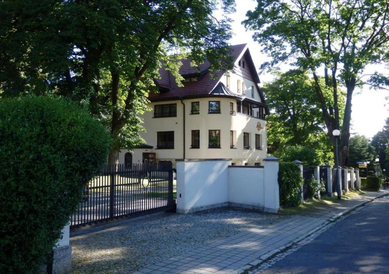 Jasny Dwór Hotel Polanica-Zdrój Exterior foto