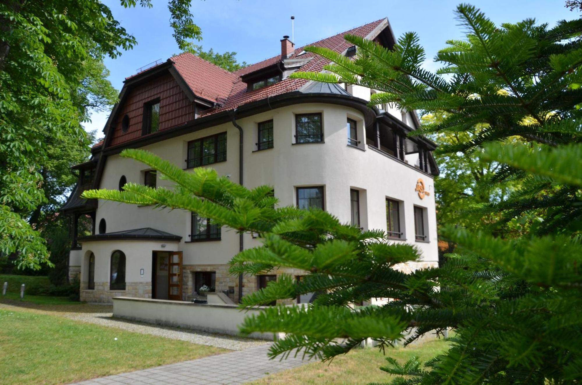 Jasny Dwór Hotel Polanica-Zdrój Exterior foto