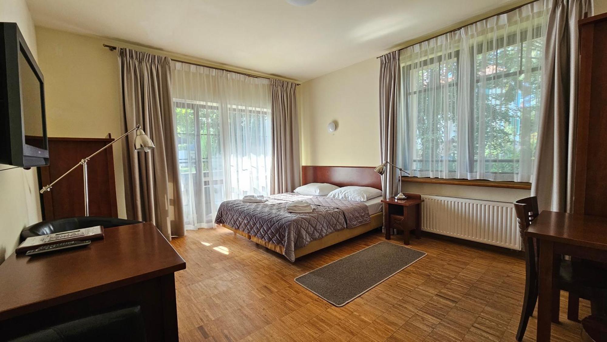 Jasny Dwór Hotel Polanica-Zdrój Exterior foto